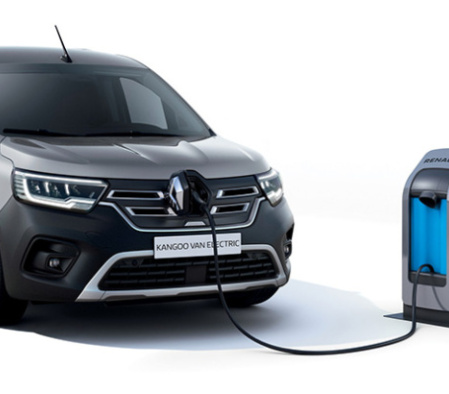 چه عواملی موجب افزایش عمر باتری خودروهای الکتریکی و کاهش آسیب به آنها می‌شود