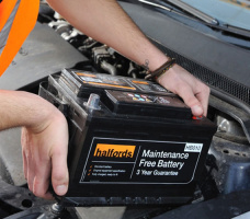 چگونه از باتری خودروی خود نگهداری کنیم؟