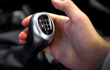 گیربکس دستی خودرو (Manual Gearbox) چگونه کار می‌کند؟