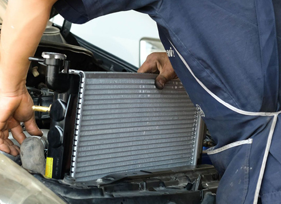 ۸ علامت خرابی یا گرفتگی رادیاتور خودروی شما