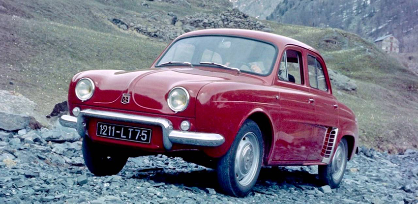 1546163654-renault-dauphine-1956-1967-sedan-interior-3.jpg